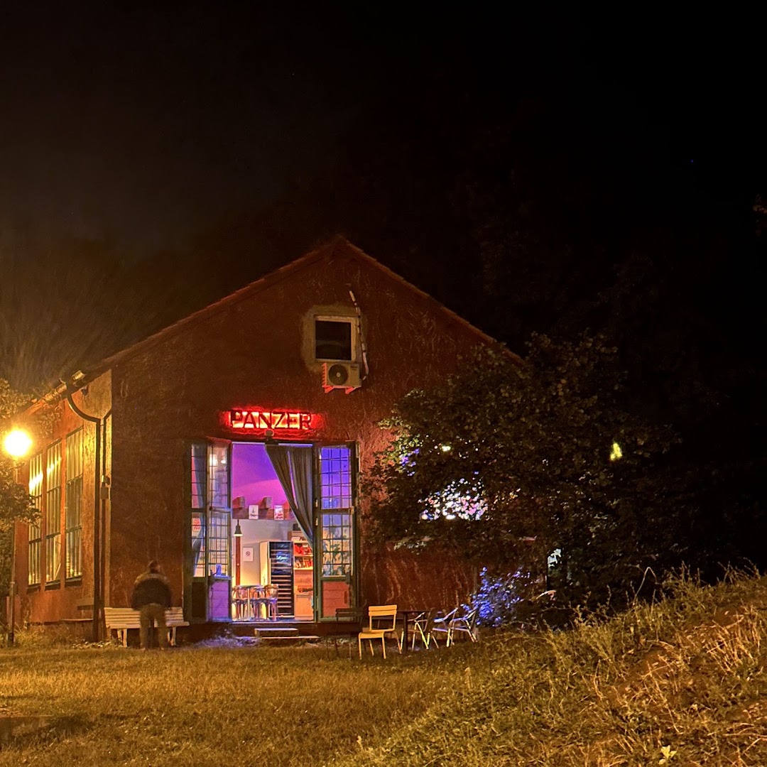 Café Panzer: atmospheric exterior shot of venue