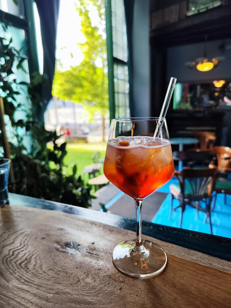 Café Panzer: appealing drink and venue atmosphere