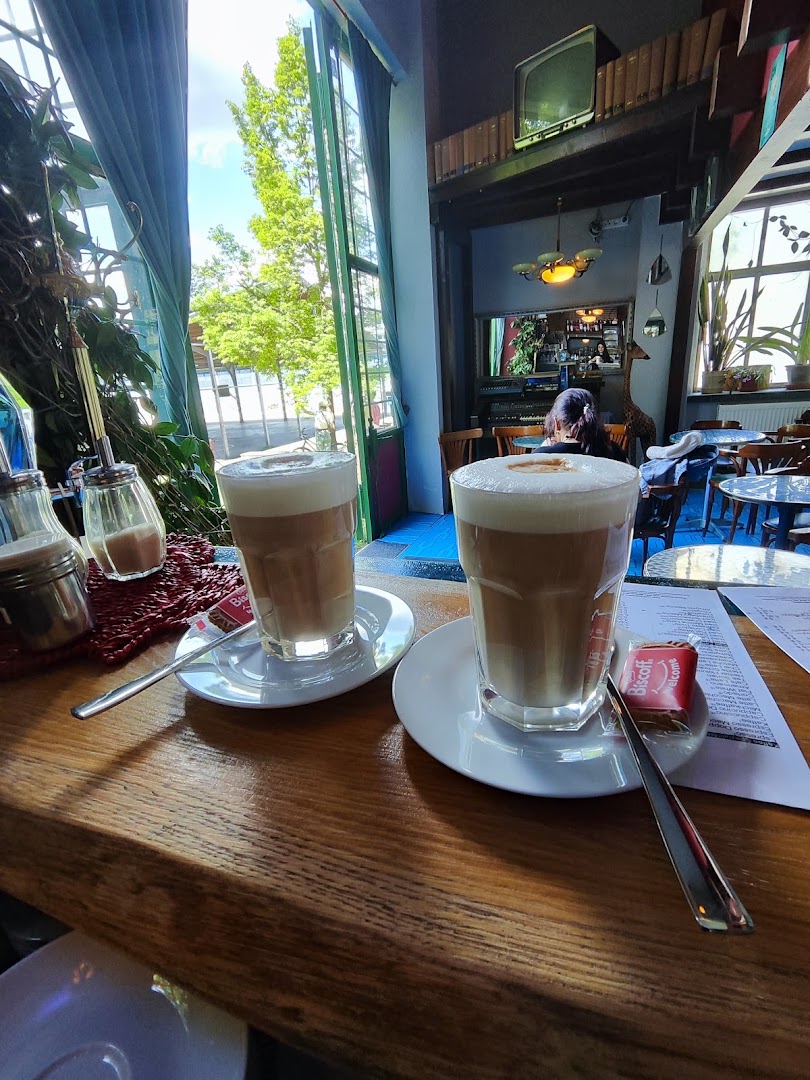 Café Panzer: appealing shot of cafe drinks