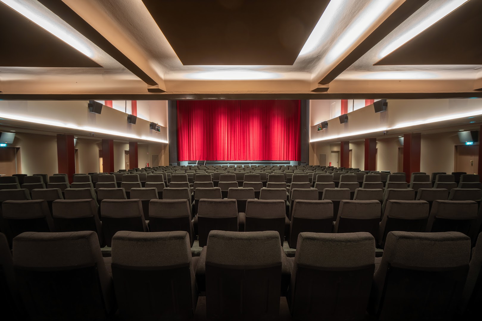 Kino Museum: professional shot of theater interior
