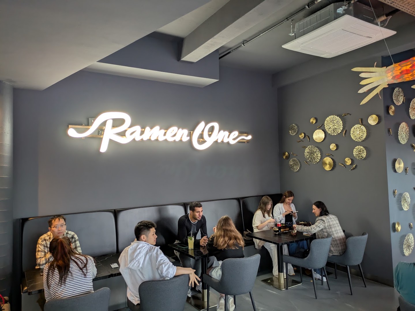 RamenOne: clear, professional shot of interior