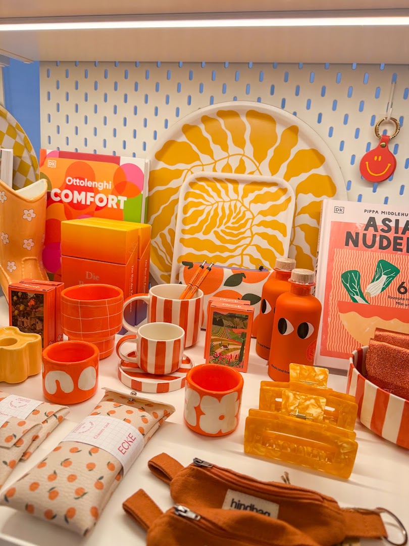 Rosa Eck: clear, vibrant display of products