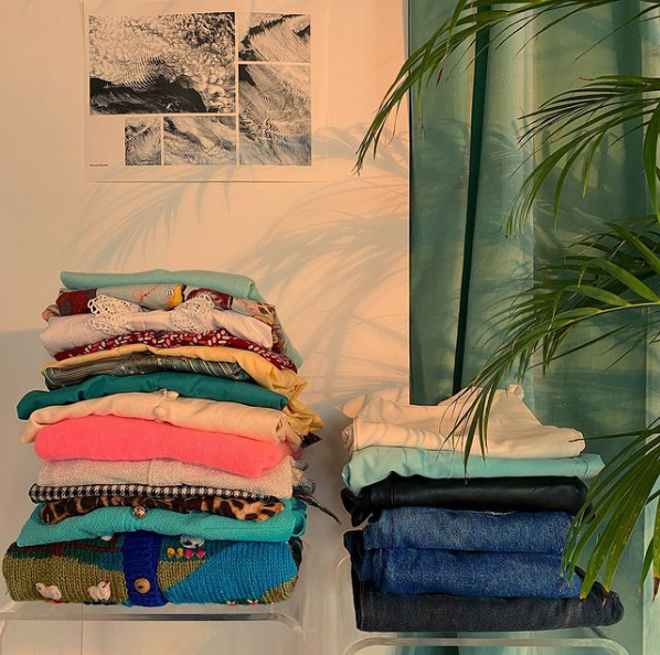 Alte Liebe: attractive display of shop products