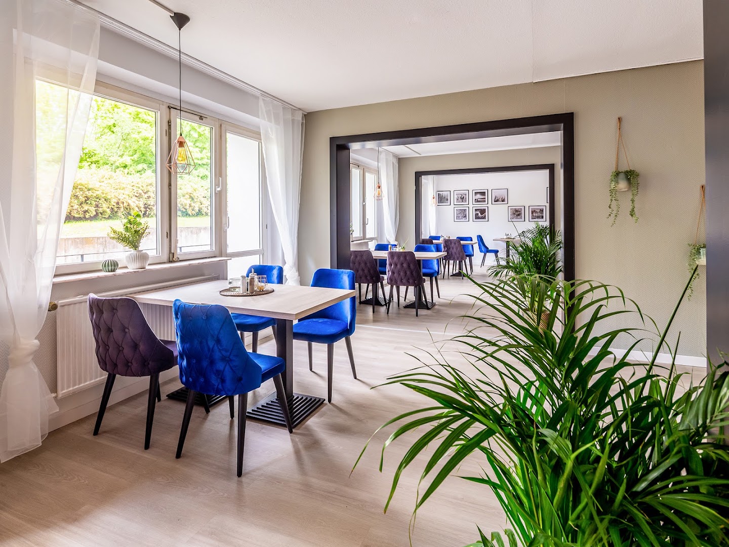 DORMERO Hotel Weimar: professional, inviting hotel dining area