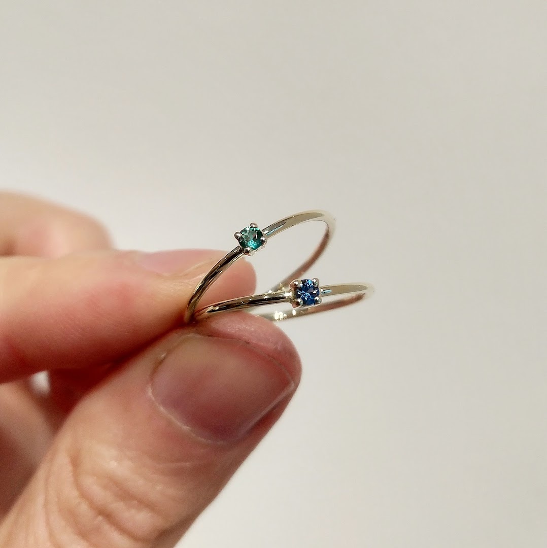 Stadtelster: clear product photo of jewelry
