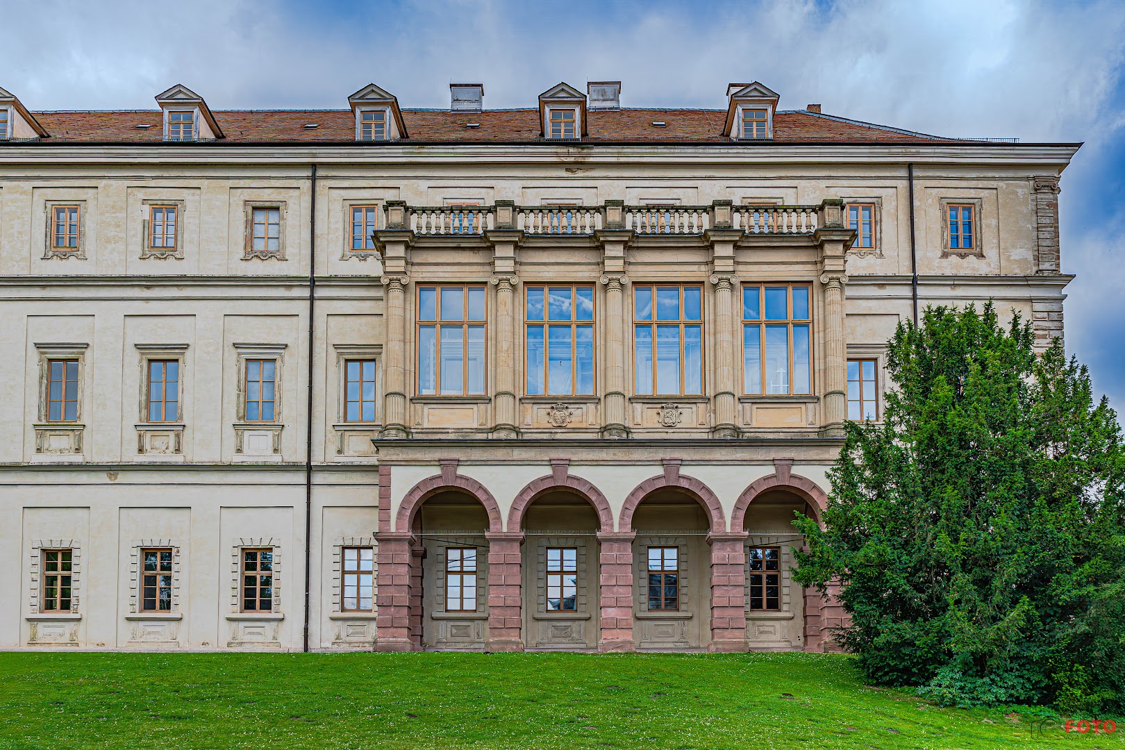 Stadtschloss Weimar: high quality architectural exterior shot