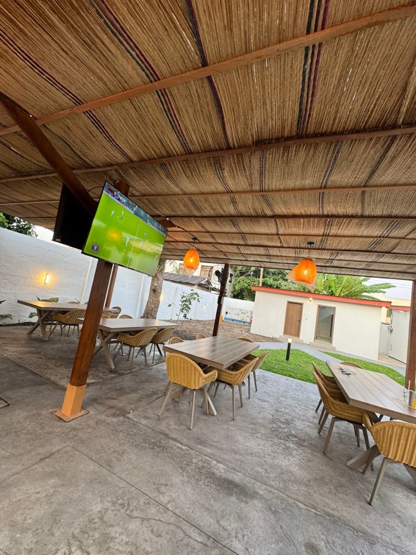 Akonor Brasserie: clear view of restaurant terrace