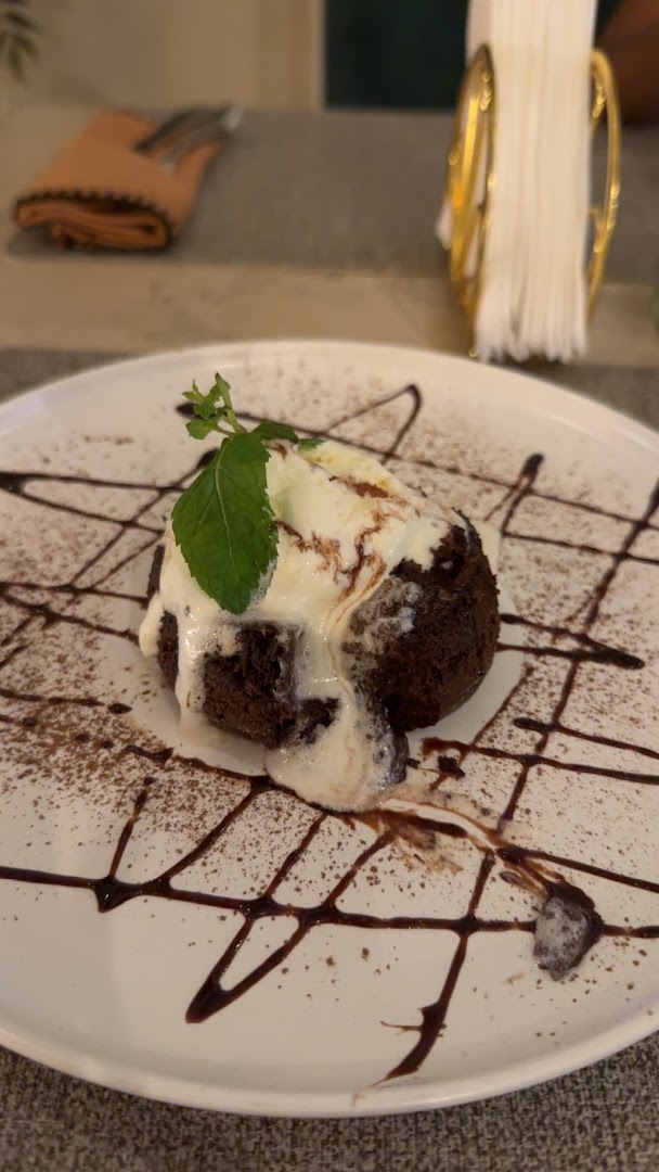 Array Restaurant, Bar & Lounge: appetizing photo of dessert