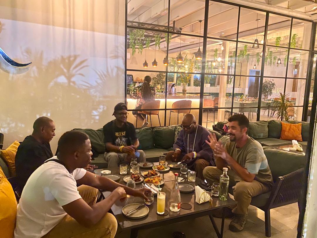 Array Restaurant, Bar & Lounge: inviting atmosphere with happy guests