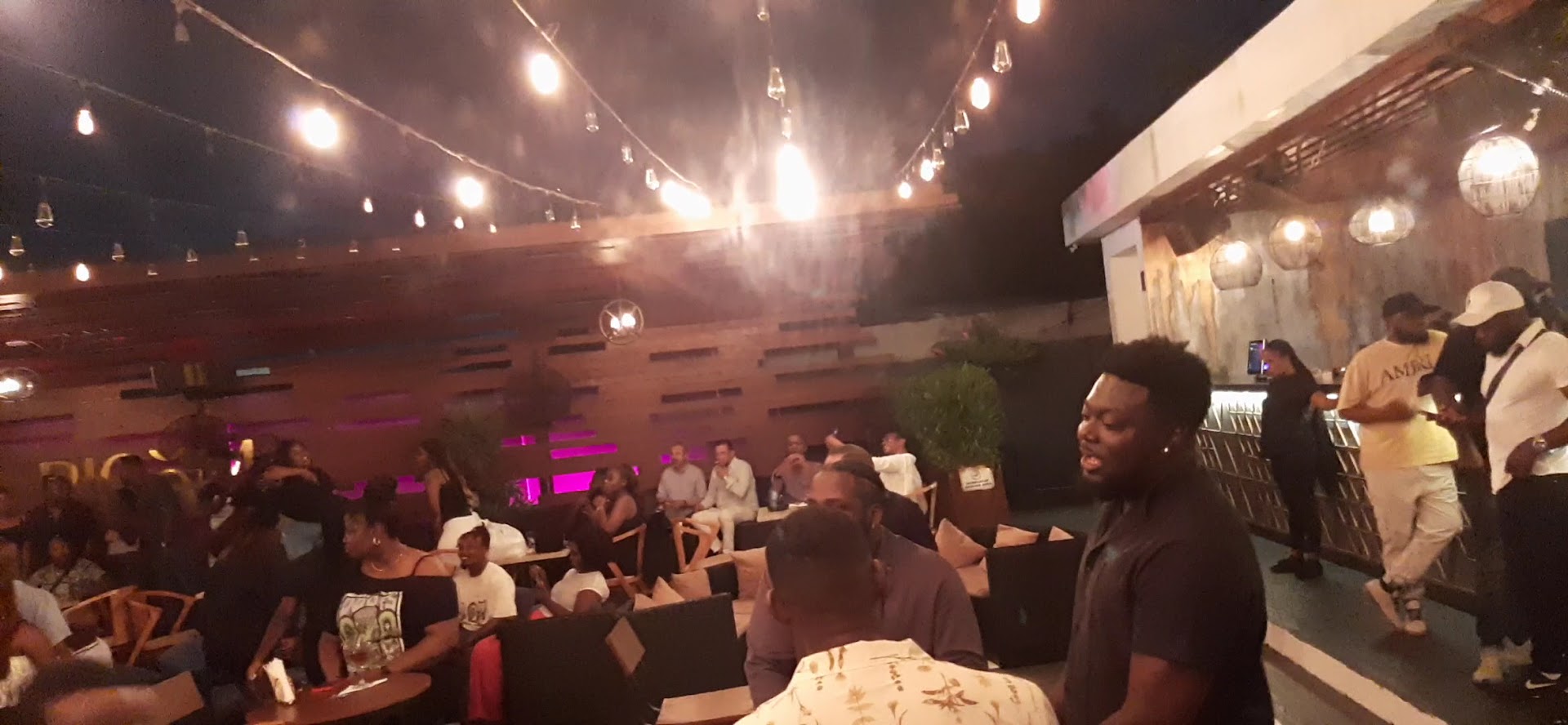 Bloom Bar: venue atmosphere and patrons