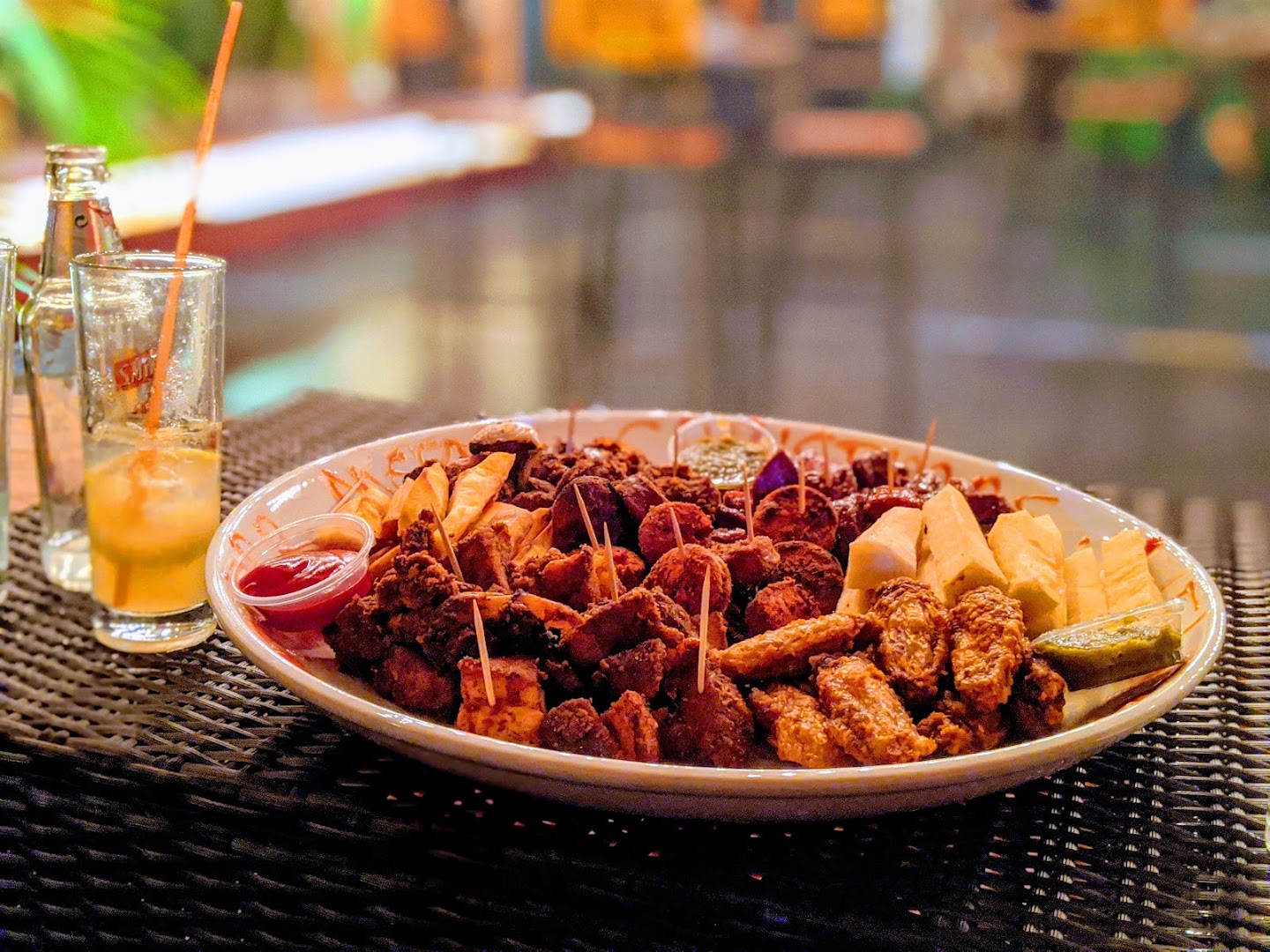 Bloom Bar: appetizing food photo for bar