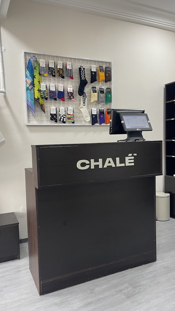Chalé Store Osu: clear view of shop interior
