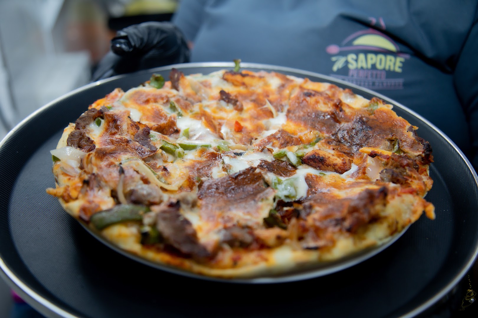 Il Sapore Perfetto: appetizing food photo with branding