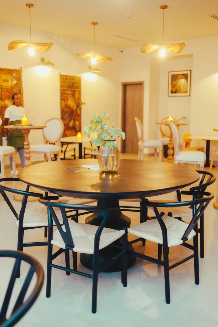 Sage Restaurant: inviting and professional interior shot