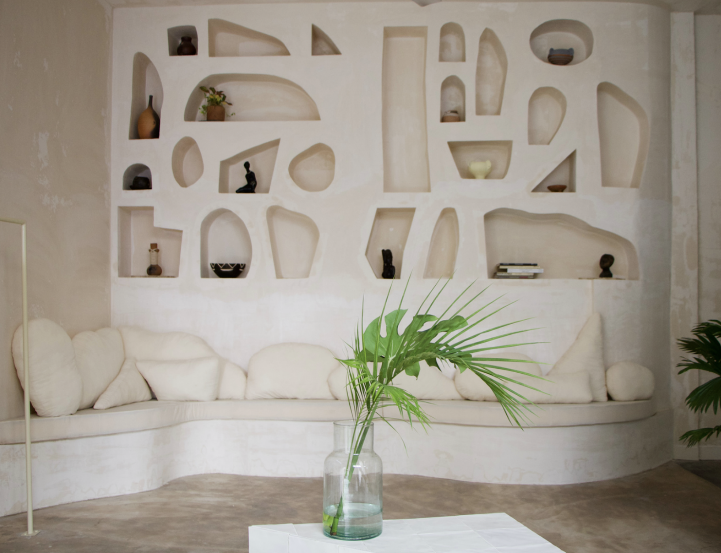 YaYaa Concept: beautiful interior and shop atmosphere