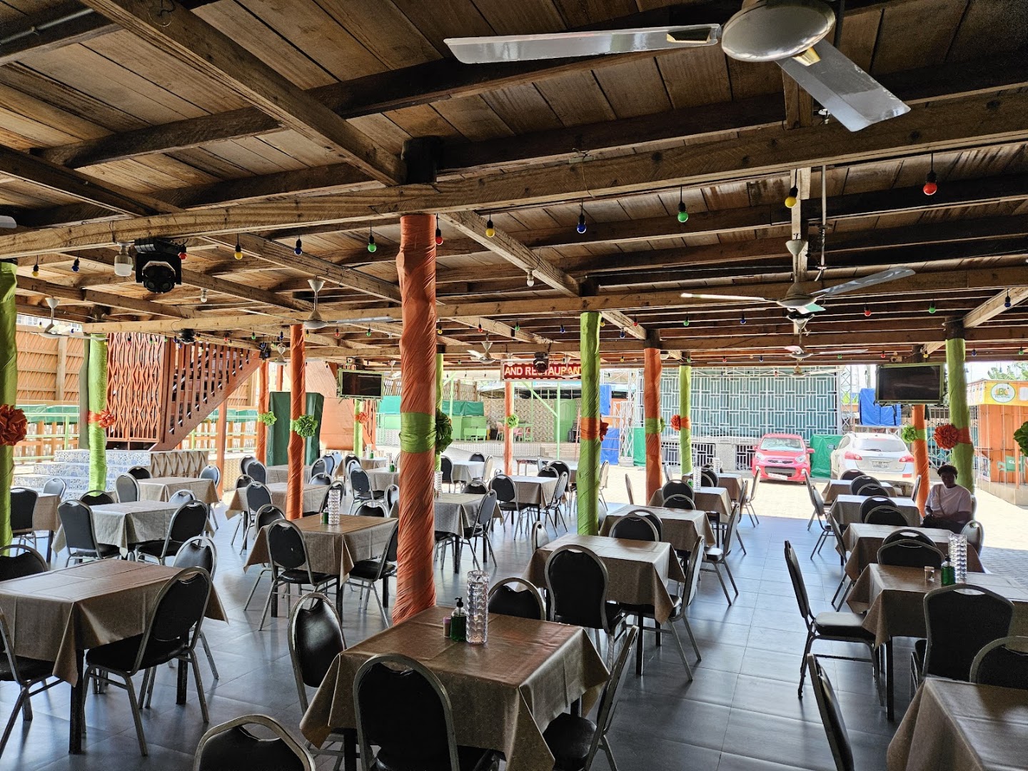 Becky Kay Restaurant and Bar: clear view of restaurant seating