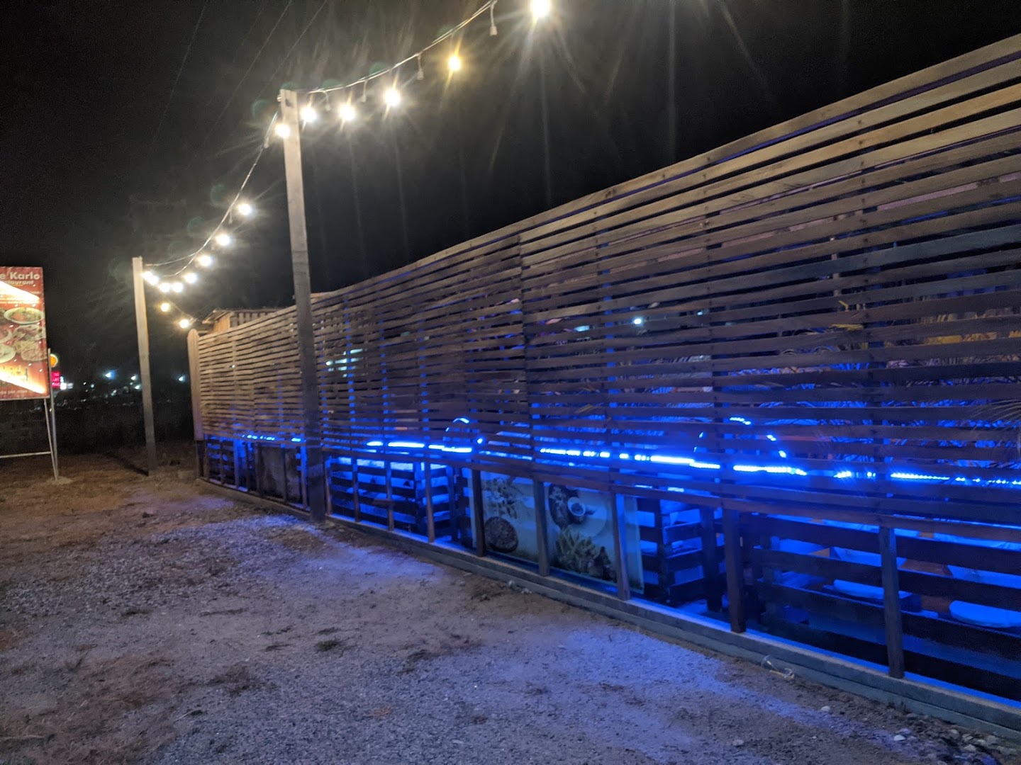 Monte Karlo Bar and Restaurant: venue exterior and atmosphere