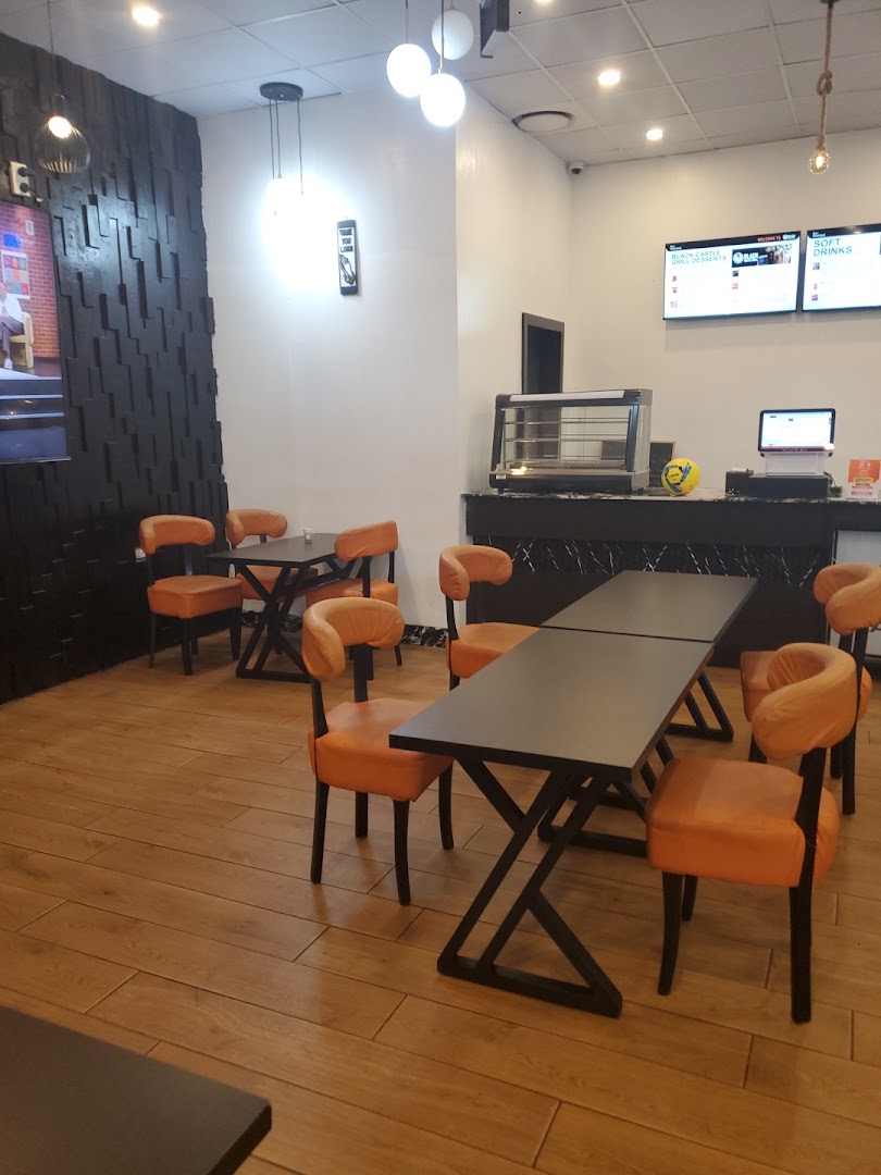 Black Castle Grill: clear interior shot of restaurant