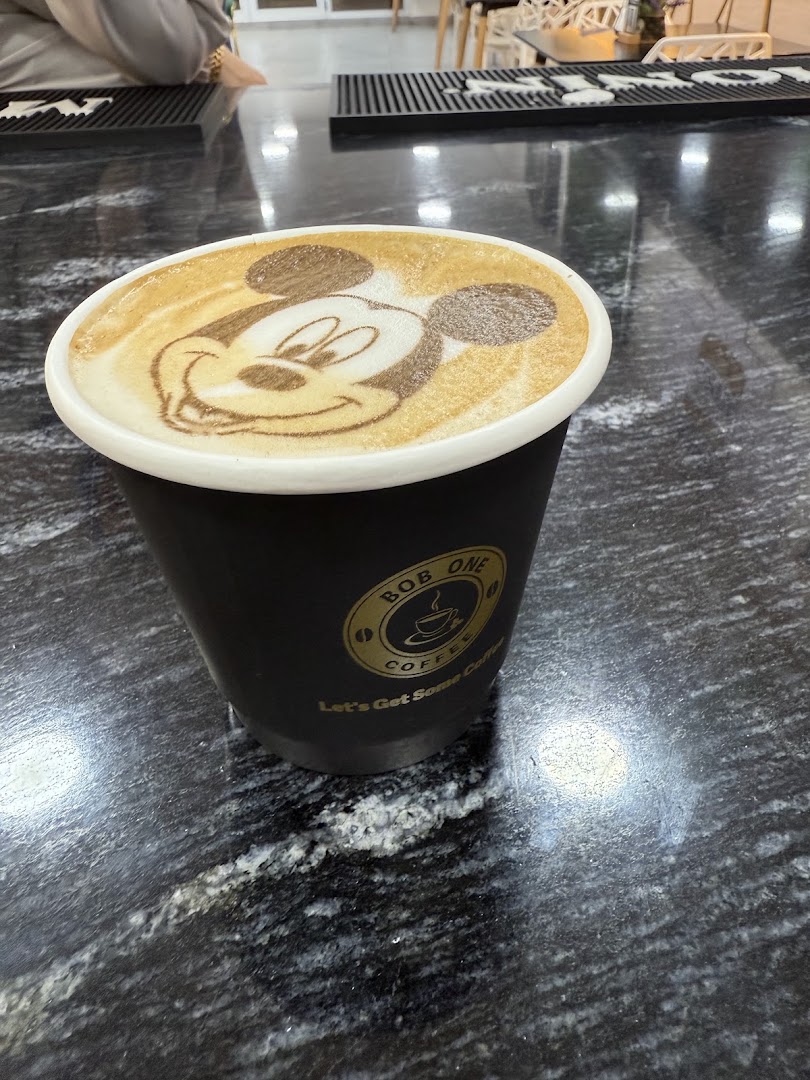 Bob One Coffee Shop & Bakery: high quality latte art photo