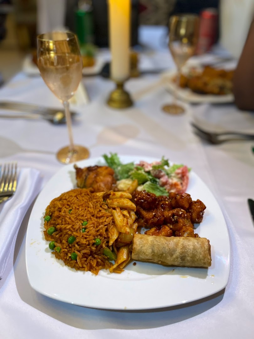 Gold Finger Restaurant: appetizing, high-quality food photography