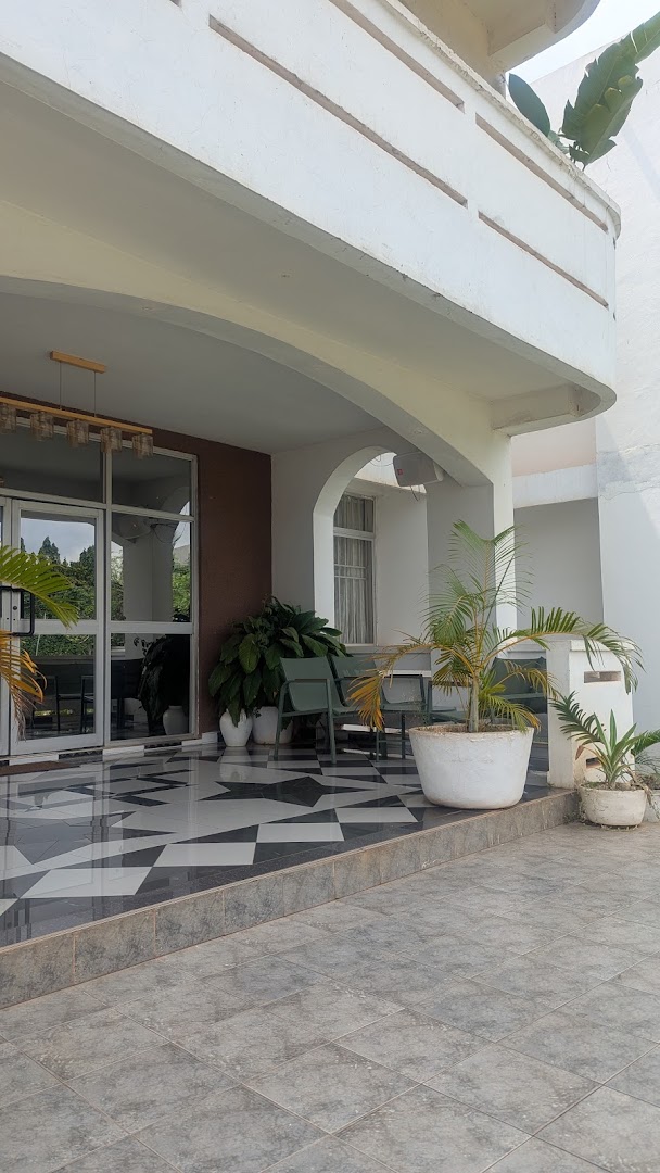 Gold Finger Restaurant: clear photo of venue exterior