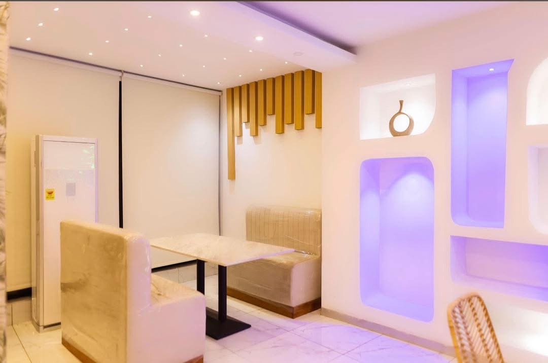 Longford City Restaurant: clean, professional interior shot