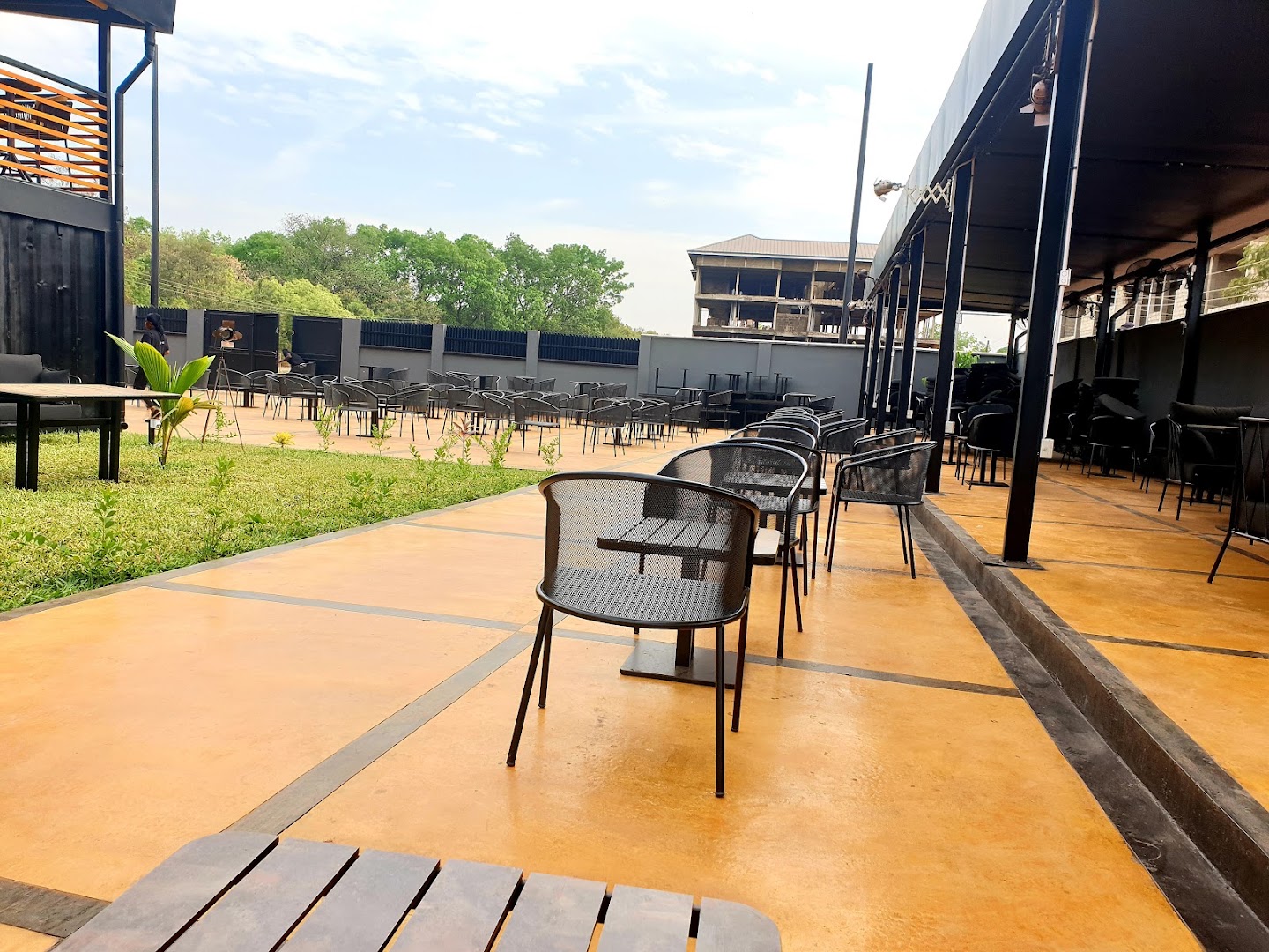 Blackbox Restaurant: clear view of restaurant terrace