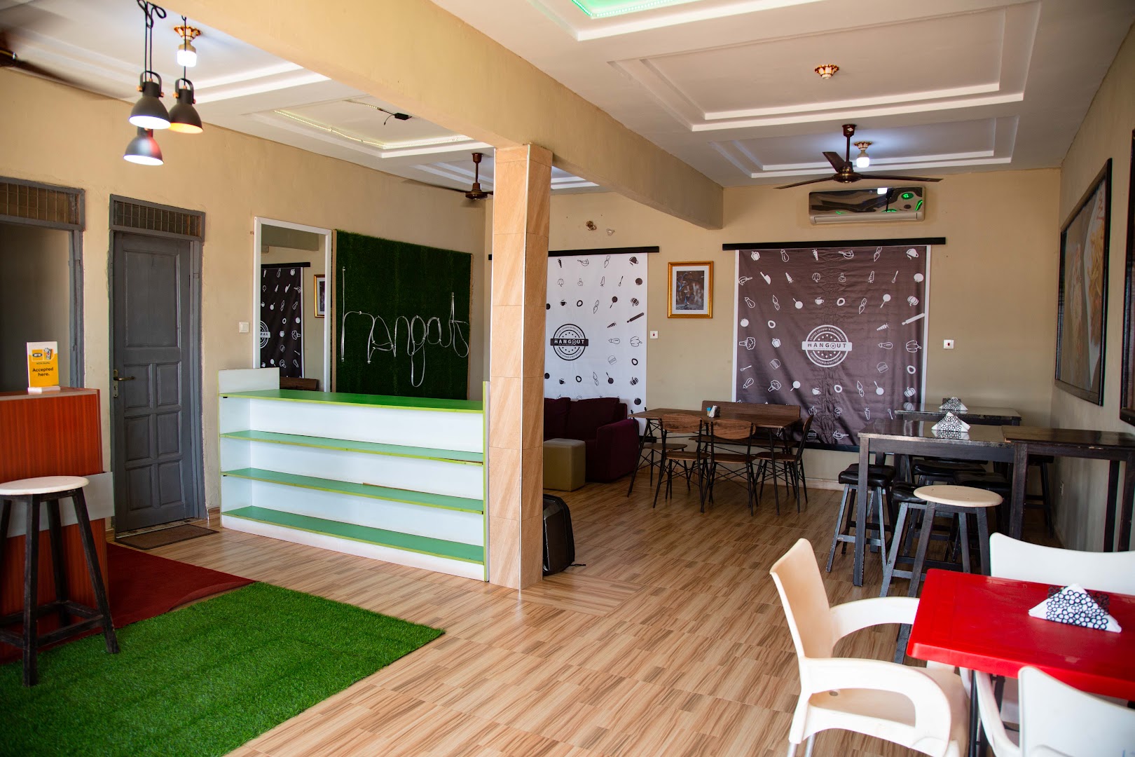 The Hangout Restaurant and Coffee Lounge: clear interior shot of venue