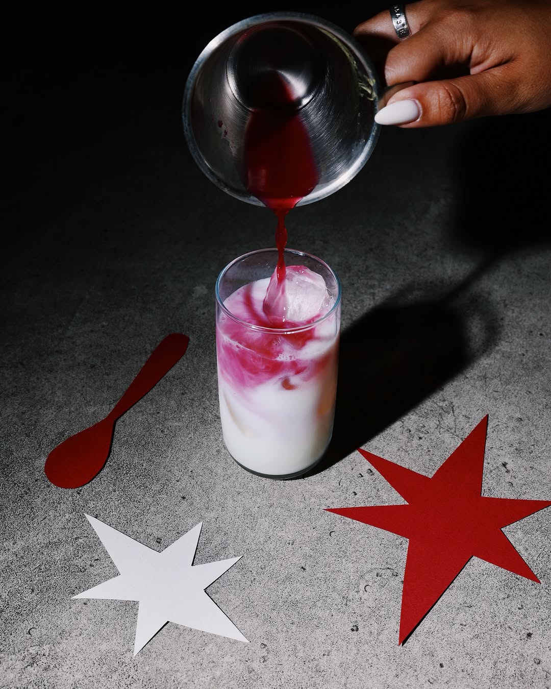 Deka: professional, high-quality cocktail photography