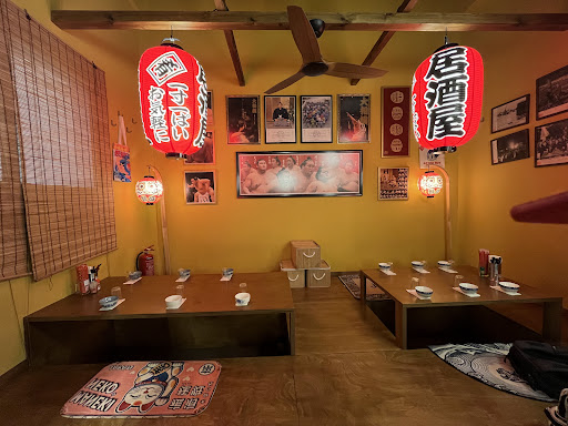 Kuchisabishii: clear, inviting restaurant interior shot