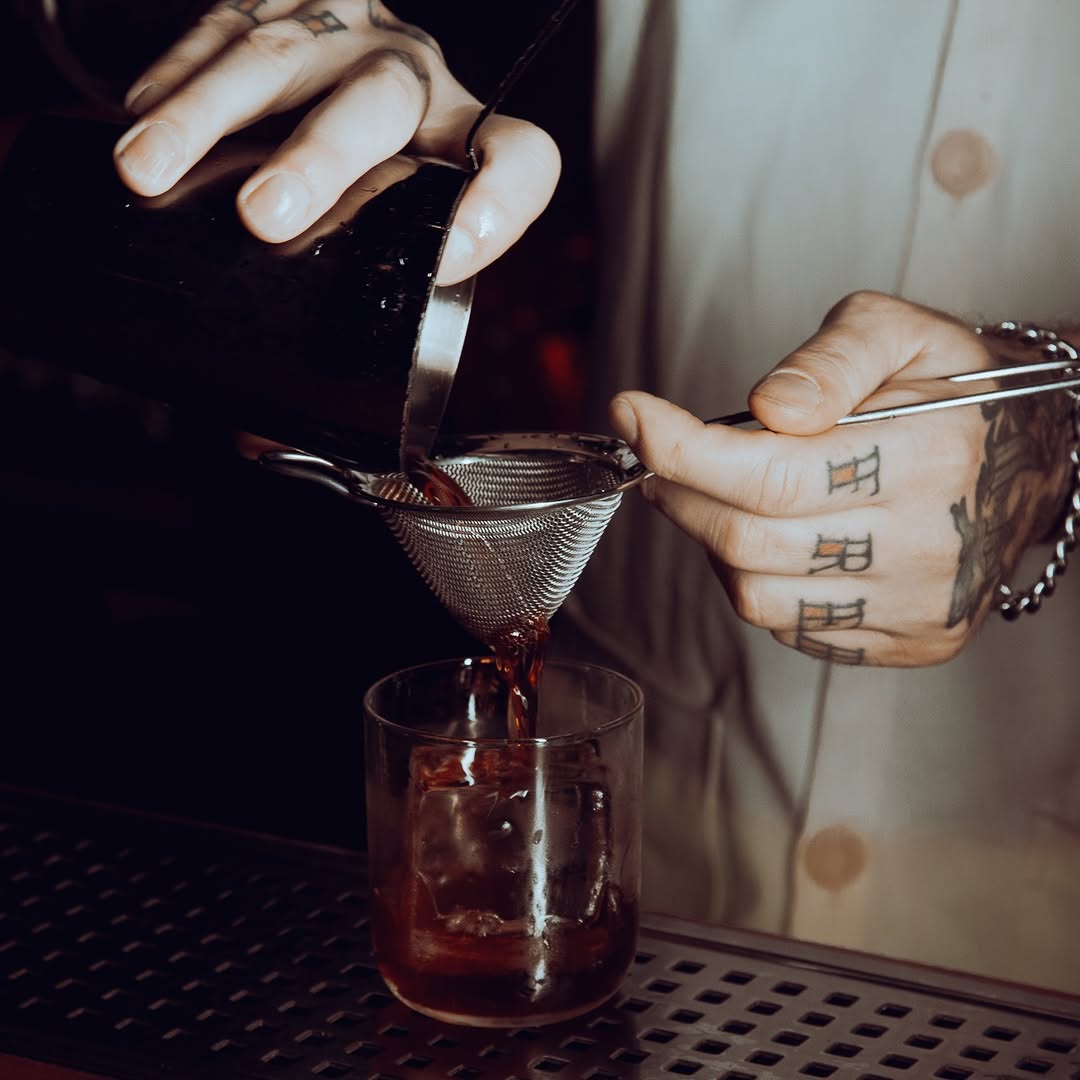 Smoku: professional quality cocktail preparation photo