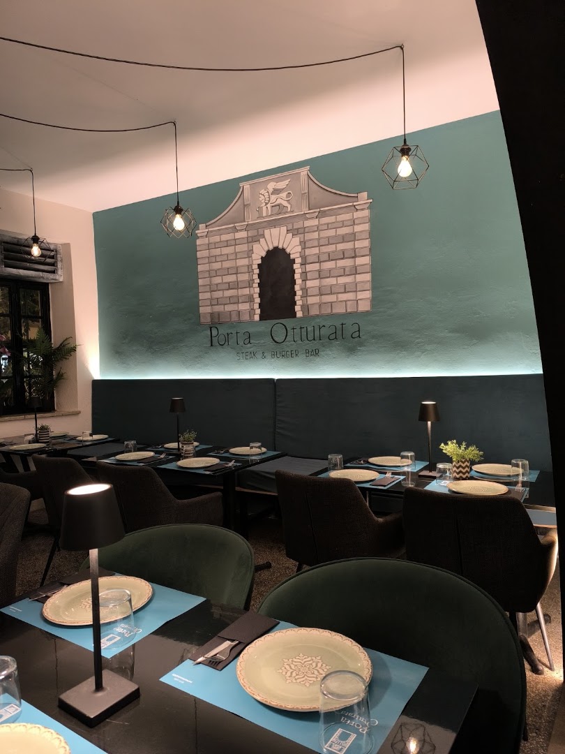 Porta Otturata: inviting and professional interior shot