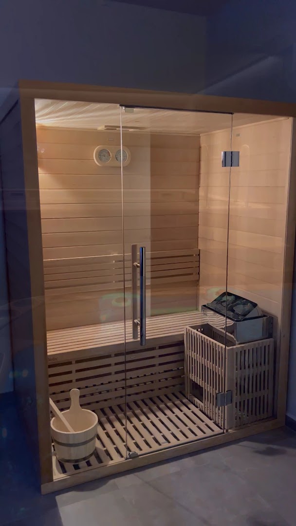 Celestial All Suites: clear photo of hotel sauna