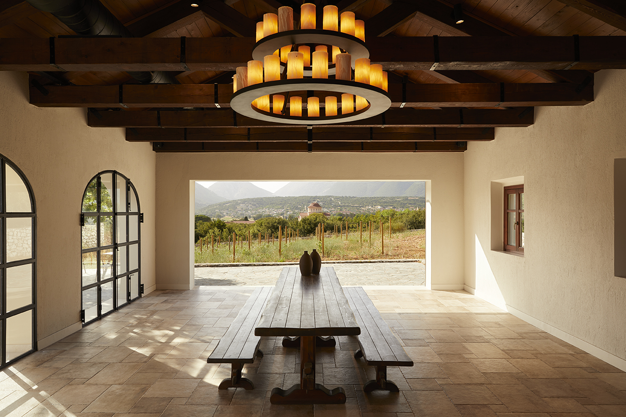 Oreálios Gaea: beautiful, professional interior atmosphere shot