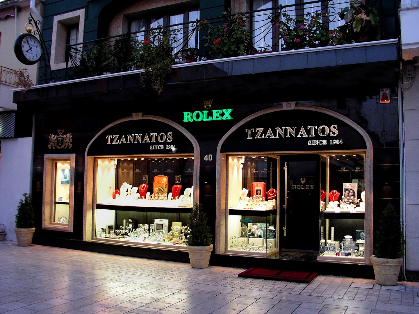 Tzannatos Jewellers: professional storefront photo