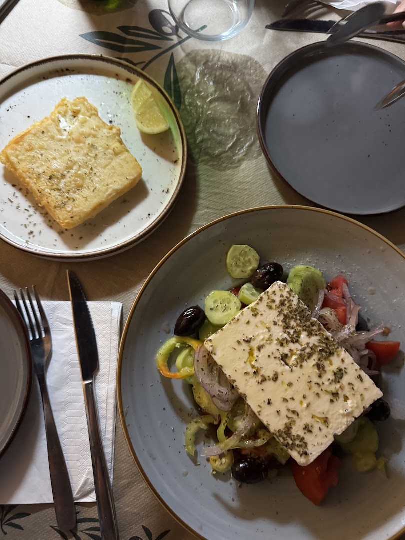 Petra Greek Grill Restaurant: appetizing photo of restaurant food