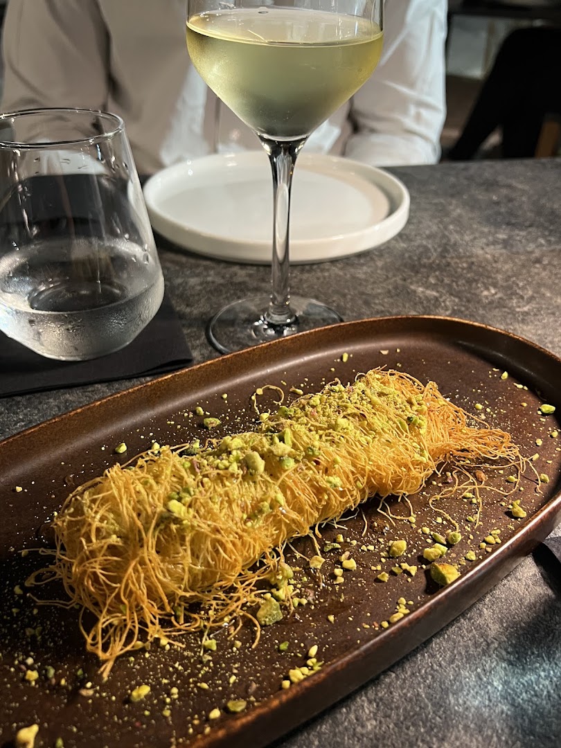 SkouRo Gastrokoutouki: appetizing food photography