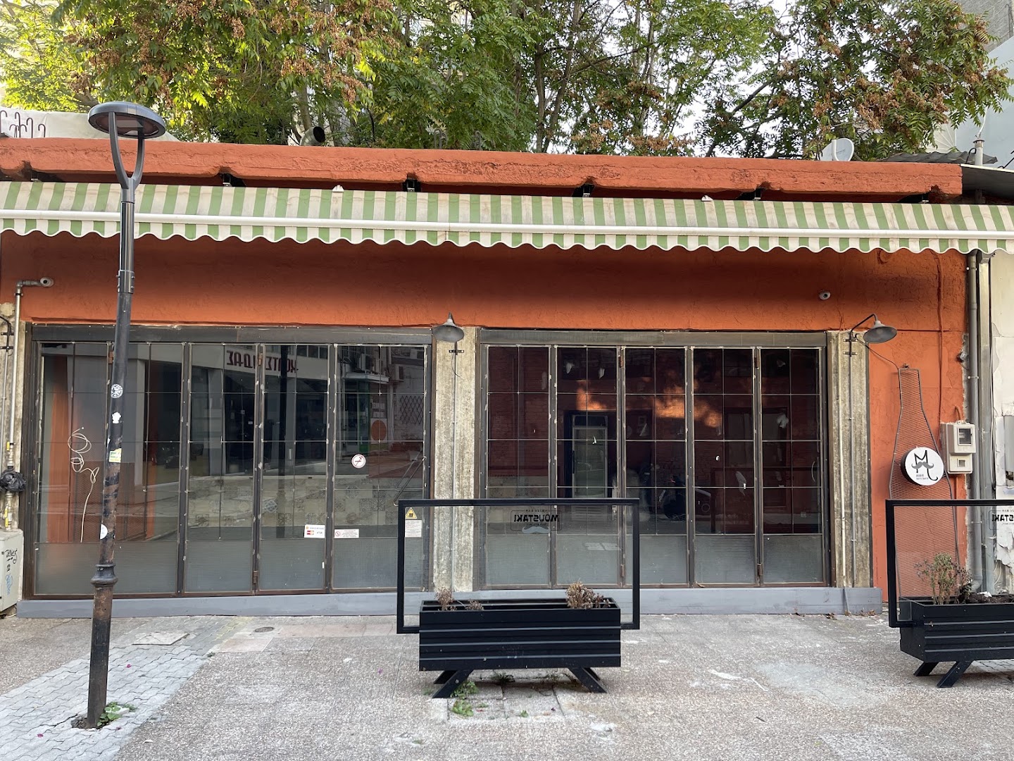 Red Bricks Kitchen Pub: clear exterior shot of venue