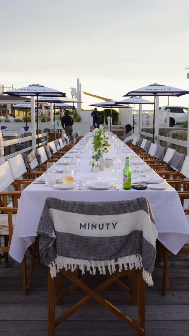 Bagatelle Mykonos: inviting restaurant terrace atmosphere