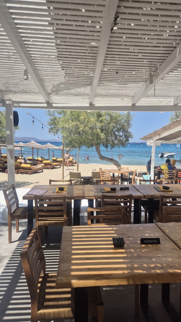 Sun Kyma: inviting restaurant terrace with view