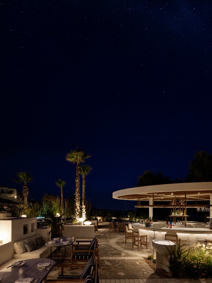 Matsuhisa Paros: beautiful professional night atmosphere shot