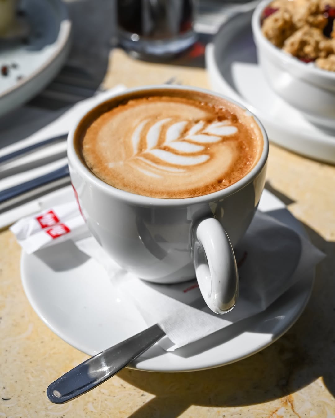 Dose Coffee & Drinks: high quality coffee shop photo