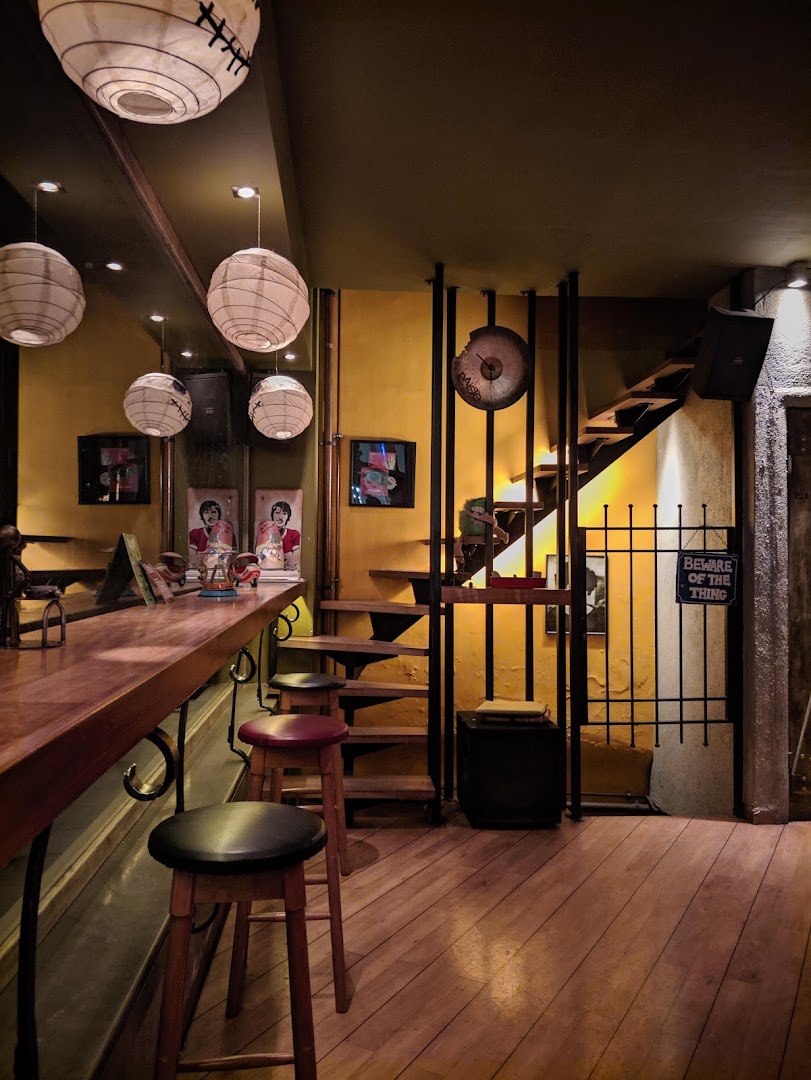 Manivela: atmospheric interior shot of bar