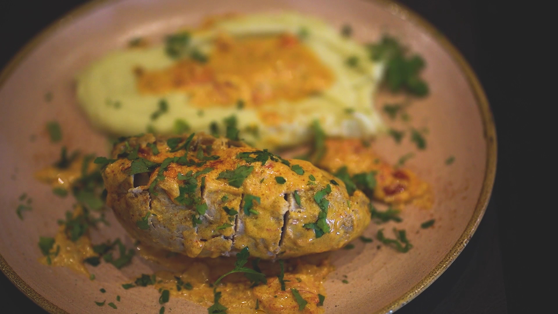 Rooster: appetizing, high-quality food photography