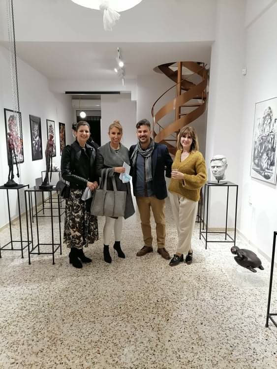 Teta Art Space: visitors enjoying the gallery