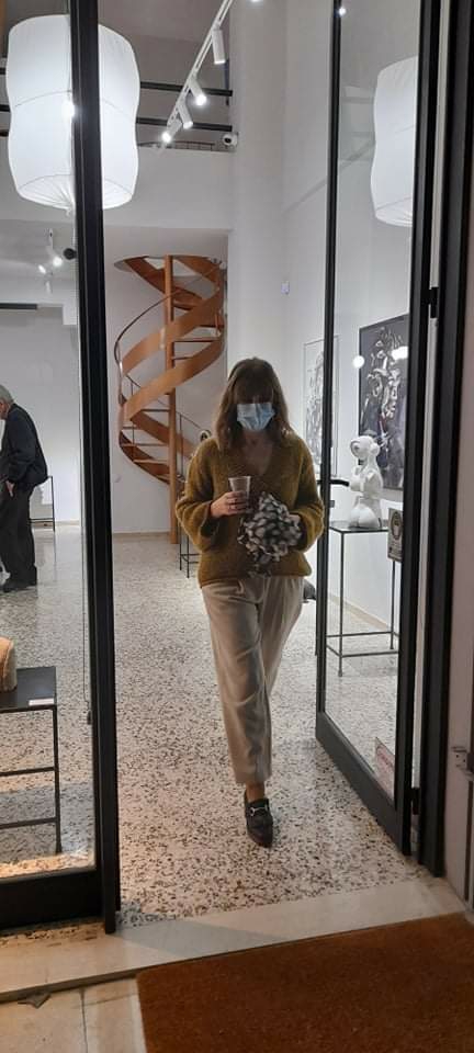 Teta Art Space: gallery interior and atmosphere