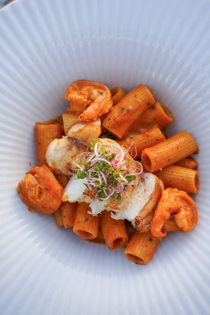 Alchemia Lounge Cuisine: appetizing, high-quality food photography