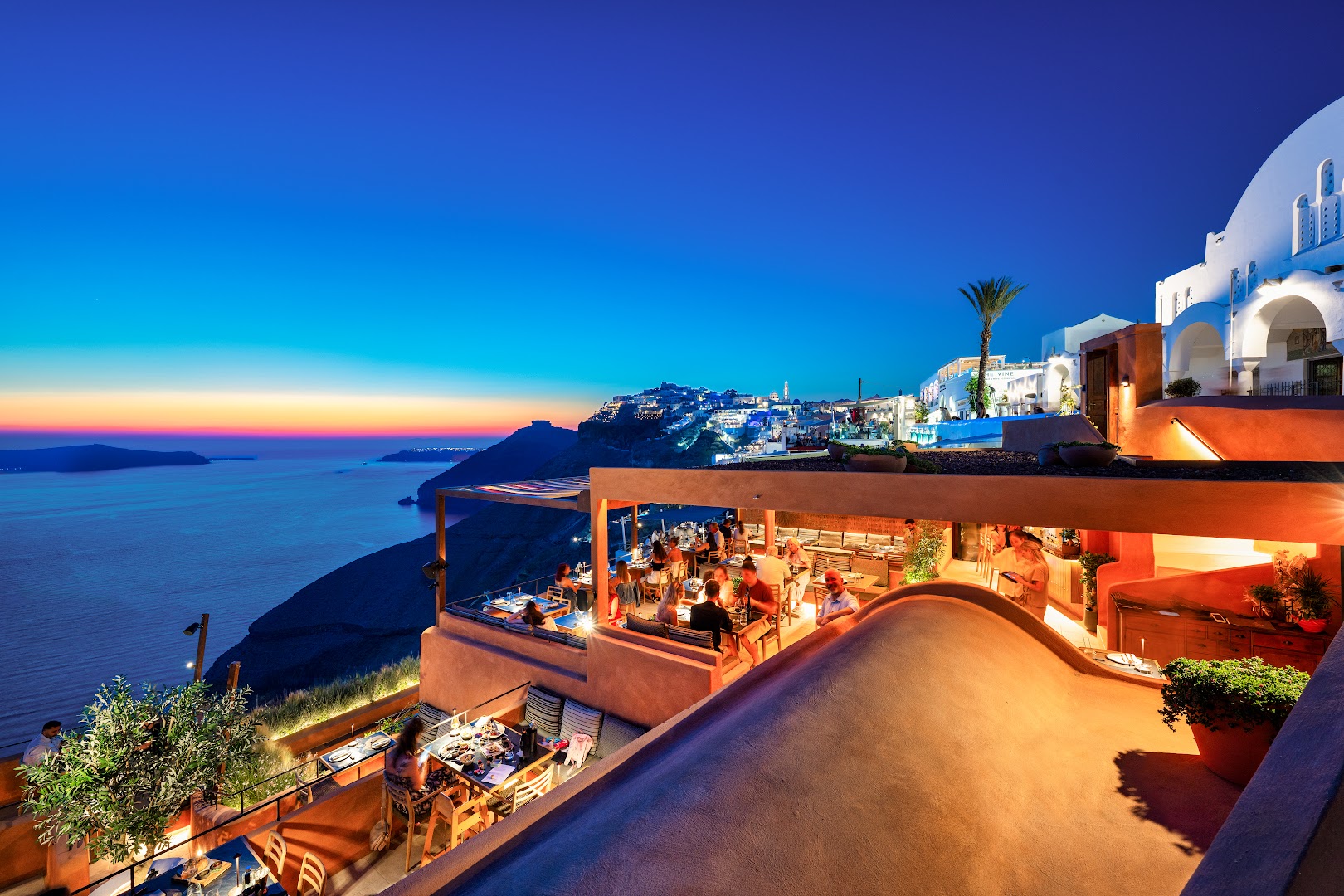 Rizes Gastro Taverna: stunning professional atmosphere shot