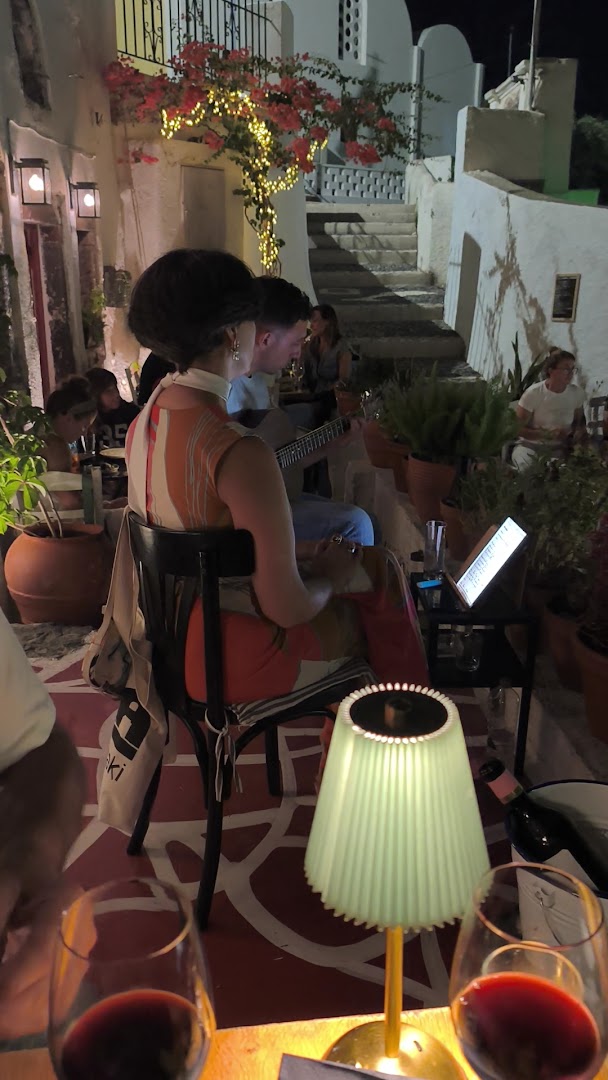 Vothonaki: venue's pleasant atmosphere