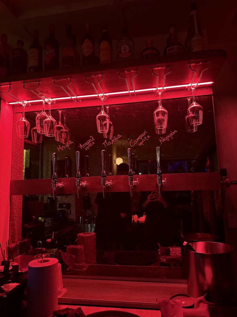 Darling Aperitivo: atmospheric bar interior shot